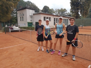 Ferdinand Nöbel, Lesie Oehme, Marie Hubricht und Soufian Elharchani (v.l.n.r.) gingen für den FHTC auf Punktejagd. Es fehlen Jacob Scheich, Mavie Gruner und Tichon Kovalev.