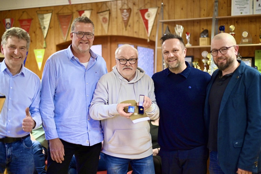 Hockey: Freibergs Hockey-Ikone Herbert Seifert mit höchsten sächsischen Ehren ausgezeichnet